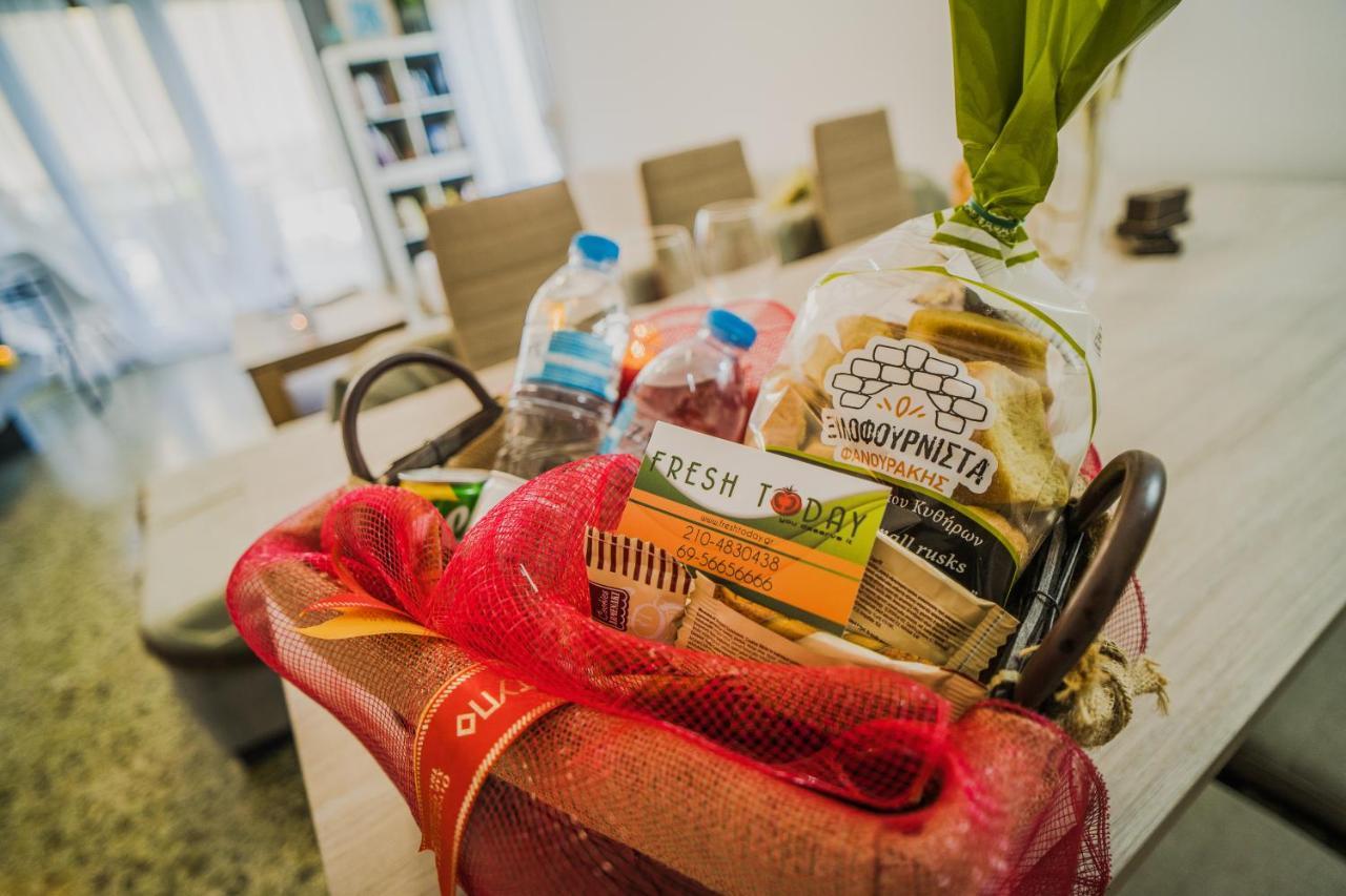 Green Apartment Ground Floor Feel Like Home Properties Saronida エクステリア 写真