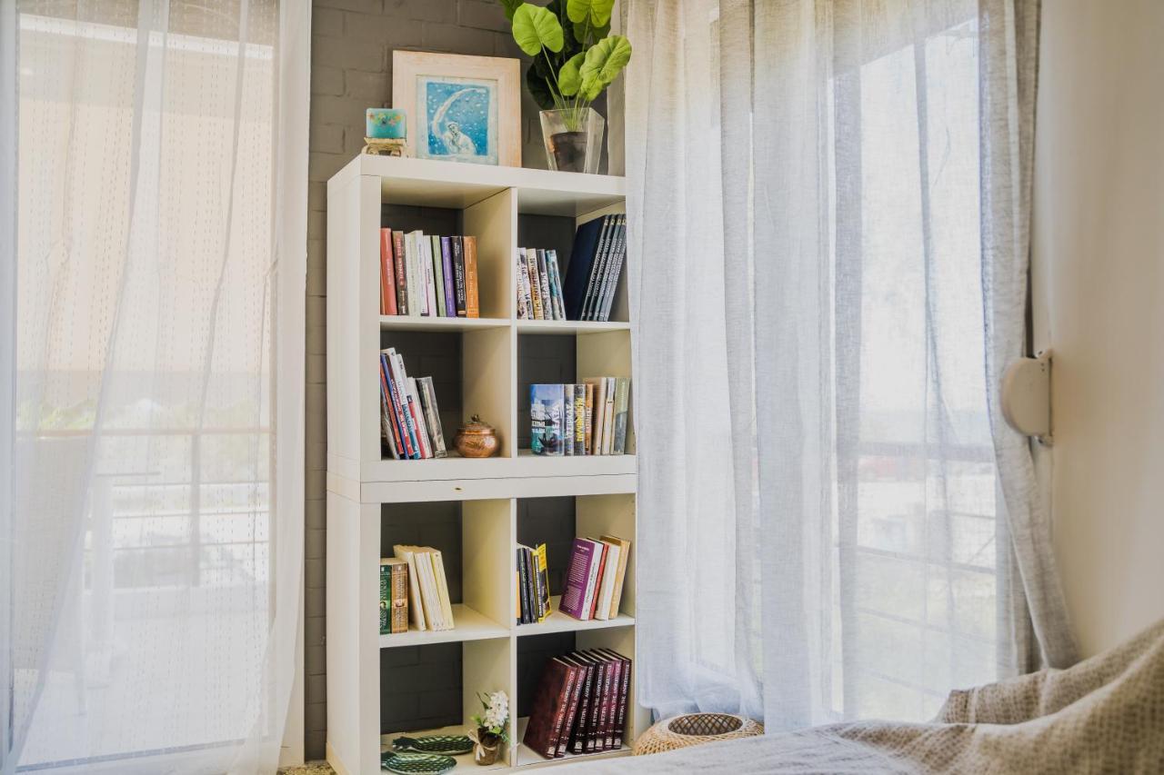 Green Apartment Ground Floor Feel Like Home Properties Saronida エクステリア 写真